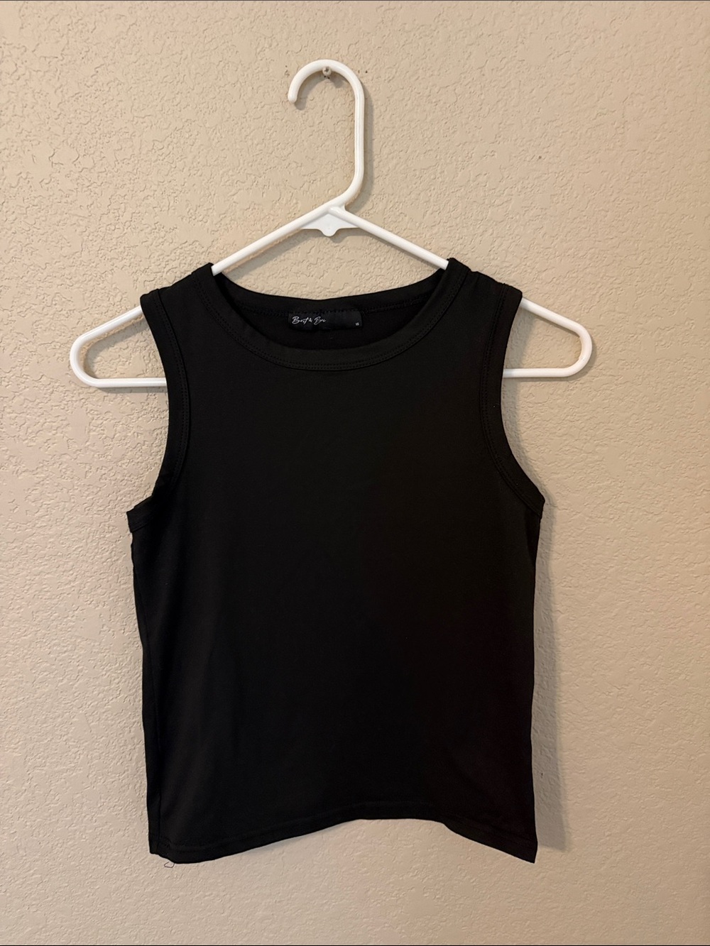 Sleeveless Black Tank Top - Bay & Bee